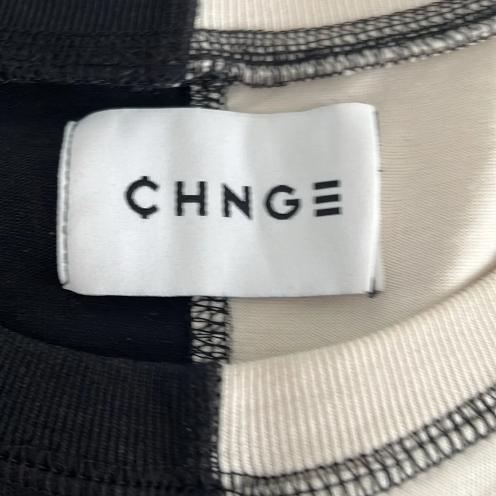 Ladies CHNGE Top - Picture 5 of 7